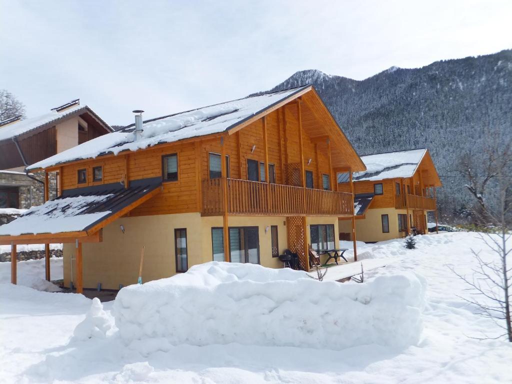 Les Chalets Fleurs De France - Kota Saint-Dalmas Eksteriør billede