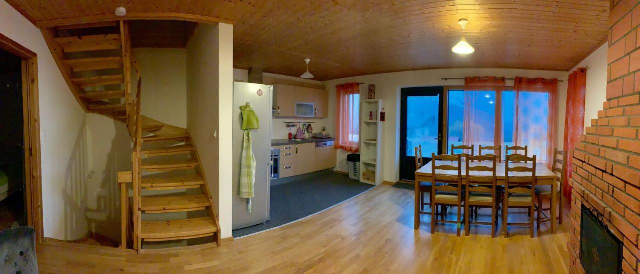 Les Chalets Fleurs De France - Kota Saint-Dalmas Eksteriør billede